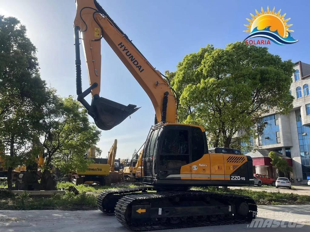 Hyundai R220-9S Колесни екскаватори