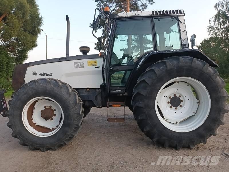 Valmet 8100 Трактори