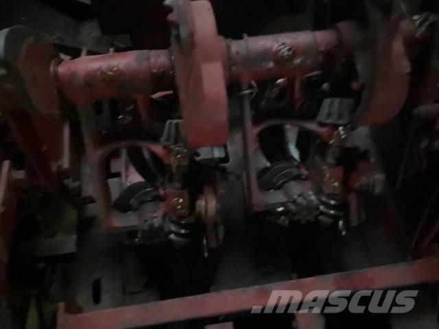 New Holland Hayliner Балопреси квадратни
