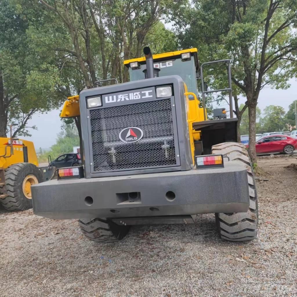 SDLG 956L Колесни товарачи