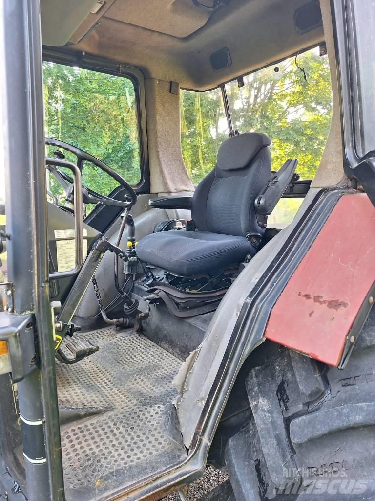 Case IH 845 XL Трактори