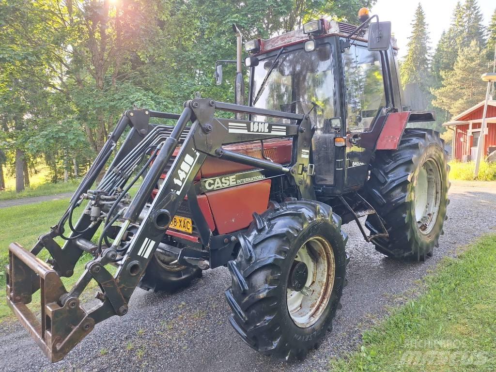 Case IH 845 XL Трактори