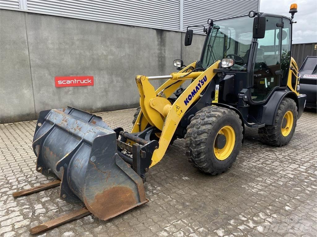 Komatsu WA70M-8EO Многофункционални товарачи