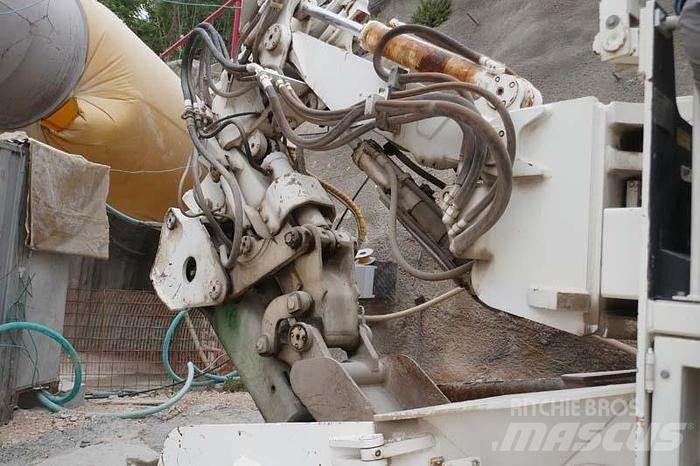 Schaeff ITC312 Апаратура за повърхностна редова сеидба