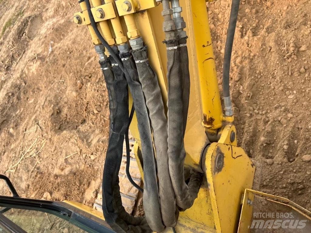Komatsu PC58 Средни екскаватори 7т - 12т