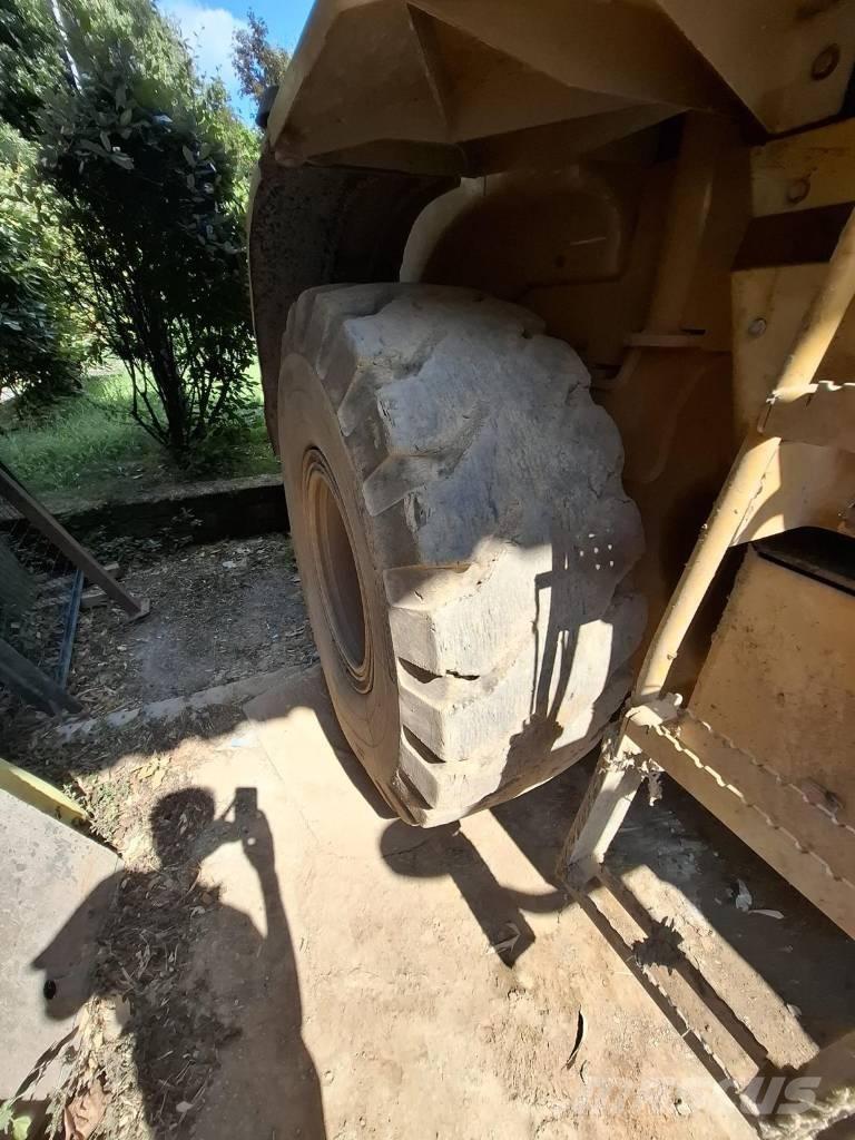 CAT 930 G Колесни товарачи