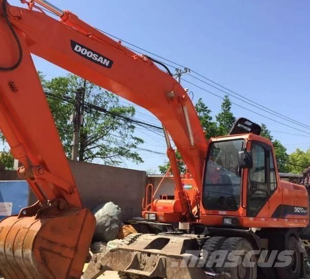 Doosan DH210W\ Колесни екскаватори