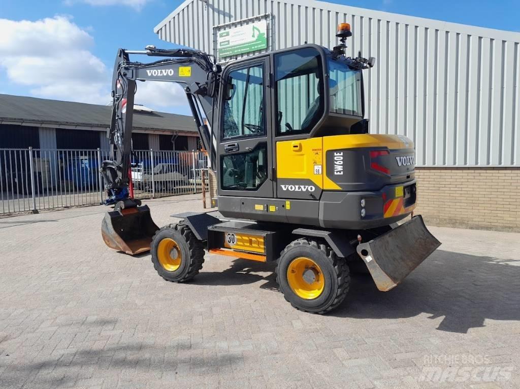 Volvo EW 60 E Колесни екскаватори