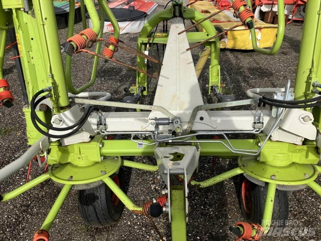 CLAAS VOLTO 1100 Гребла и сенообръщачки