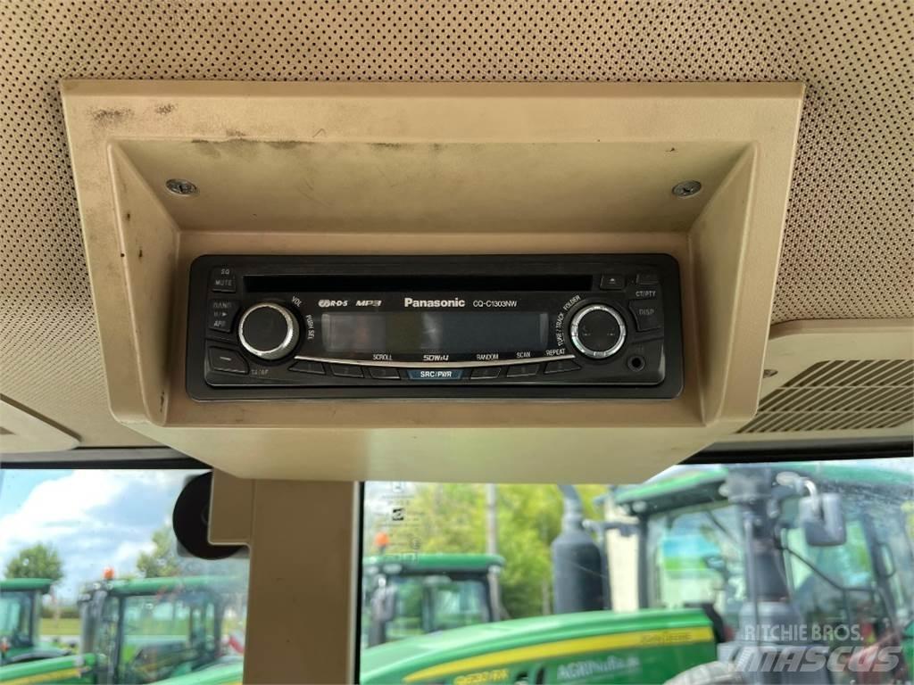 John Deere 7810 Трактори