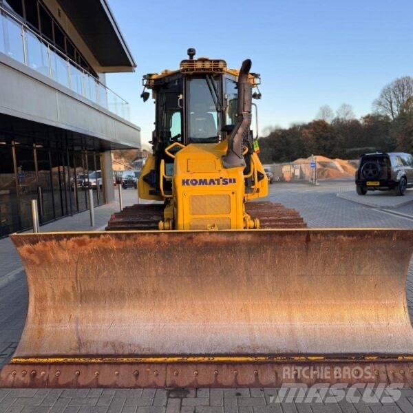 Komatsu D51PXI-24EO Верижни булдозери
