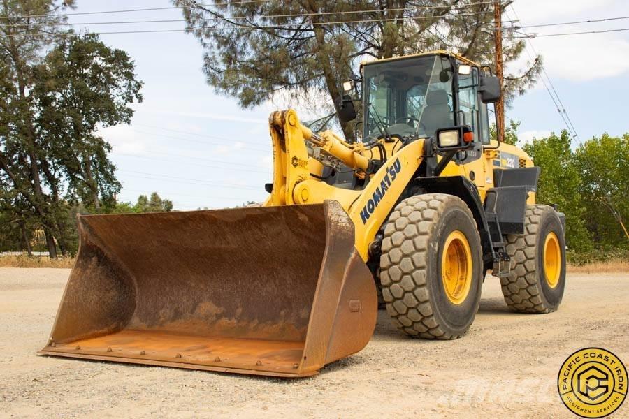 Komatsu WA 320-7 Колесни товарачи