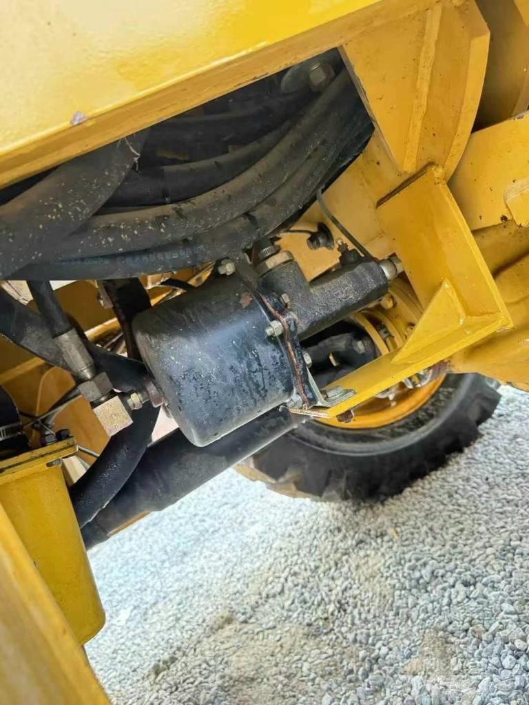 XCMG WZ 30-25 Товарач със заден ексватор