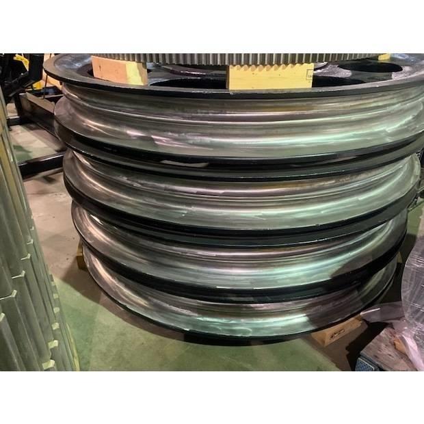 CAT 7495 Багери с предна лопата
