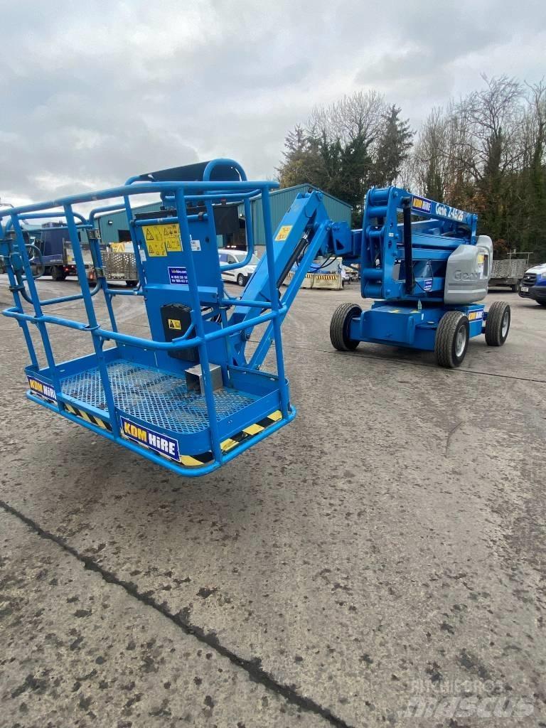 Genie Z 45/25 J Съчленени стрелови подемници