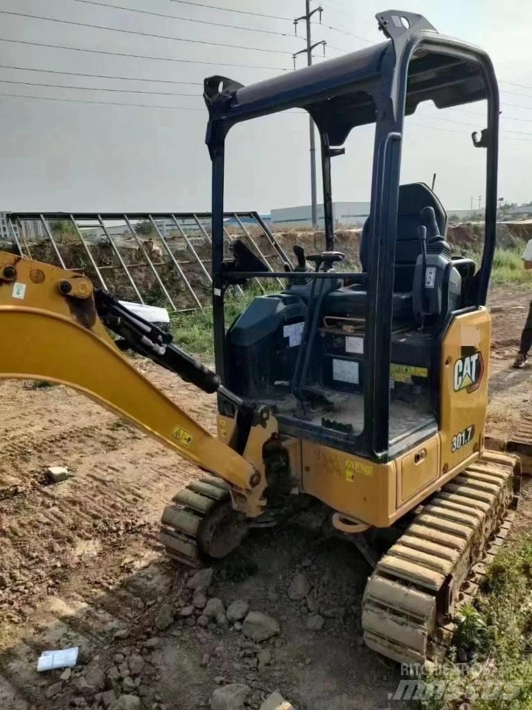 CAT 301.7 Мини екскаватори < 7 т