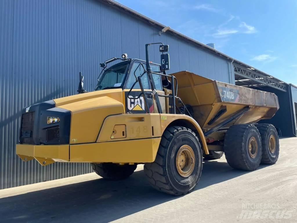 CAT 740B Дъмпери/моторни превозни средства