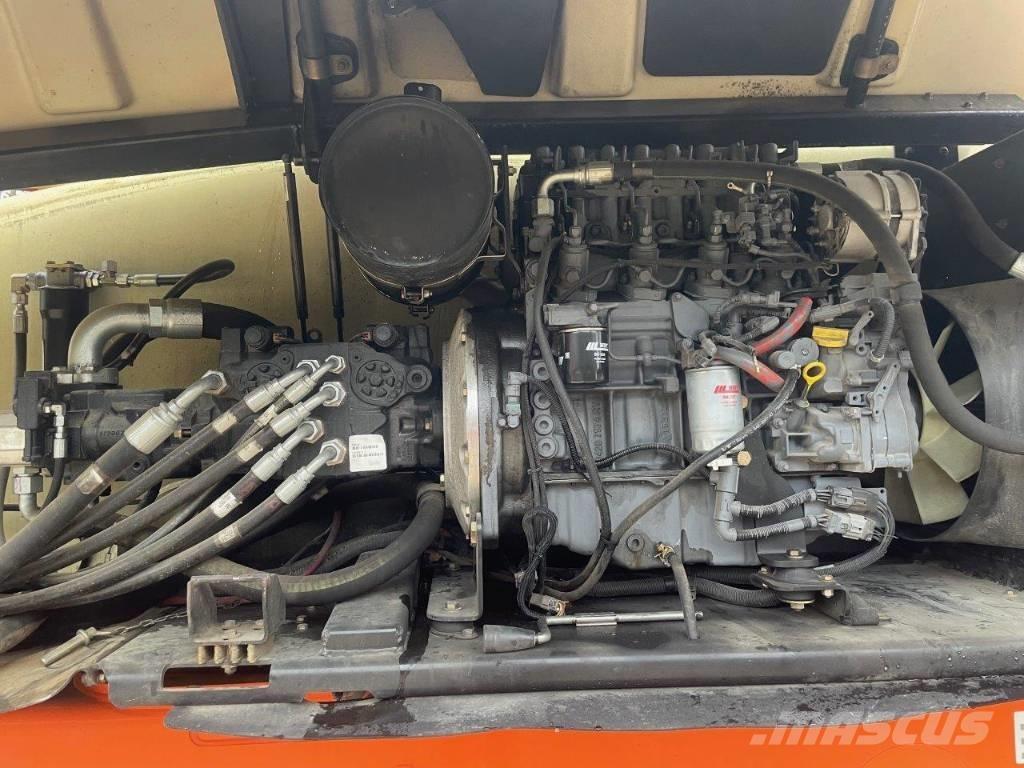 JLG 1250 AJP Съчленени стрелови подемници