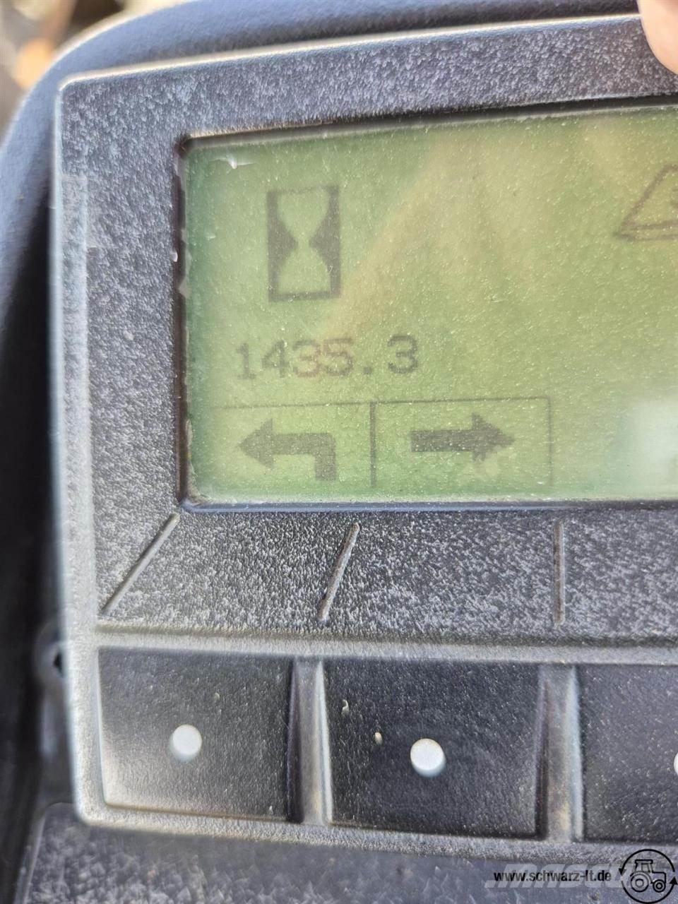 John Deere 7500A Колички за голф