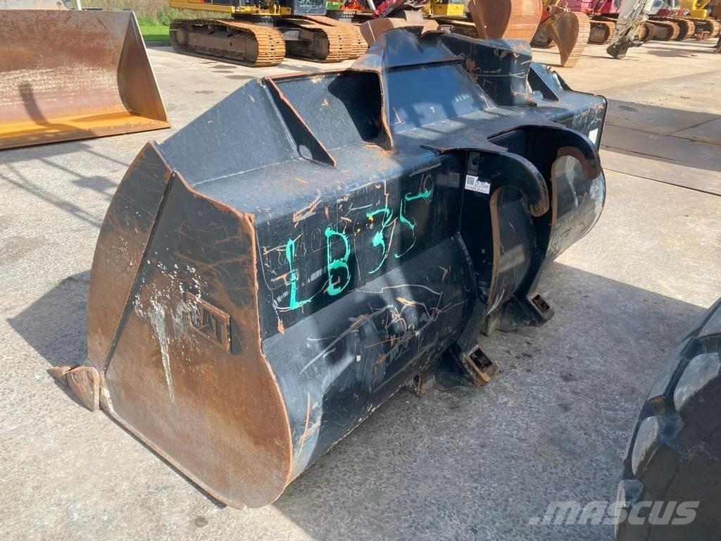 CAT 938M NVT Колесни товарачи