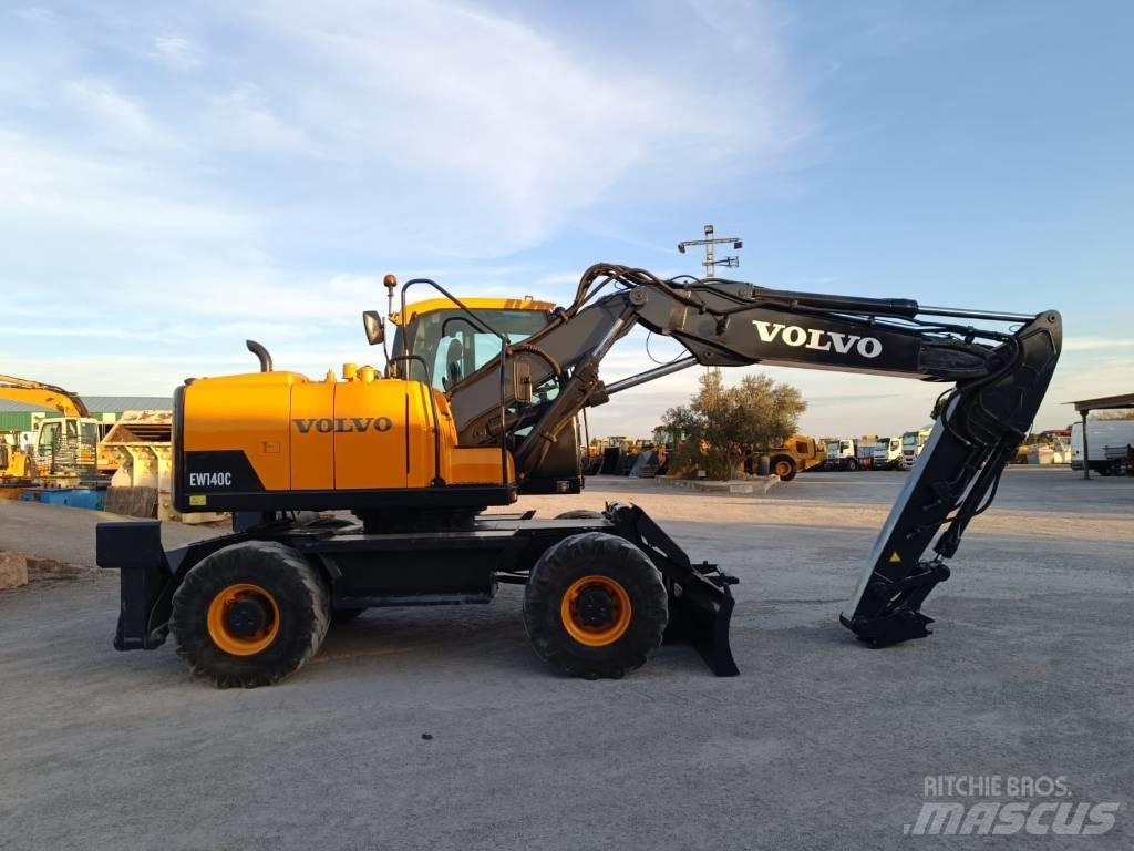 Volvo EW 140 C Колесни екскаватори