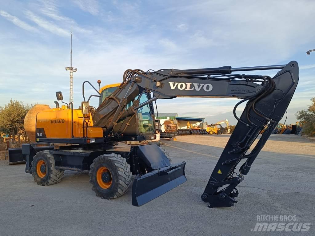 Volvo EW 140 C Колесни екскаватори