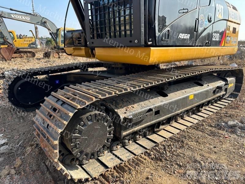 CAT 320D2 Верижен екскаватор