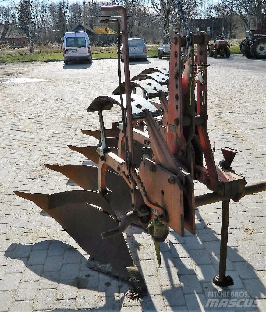 Kverneland 4 Стандартни плугове