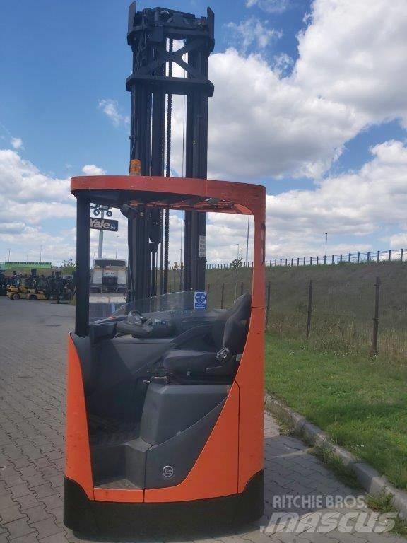 BT RR E 160 Ретрак/ Високоповдигач с изместване на вилката напред