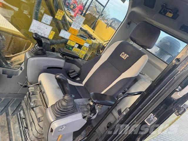 CAT 323 EL Верижен екскаватор