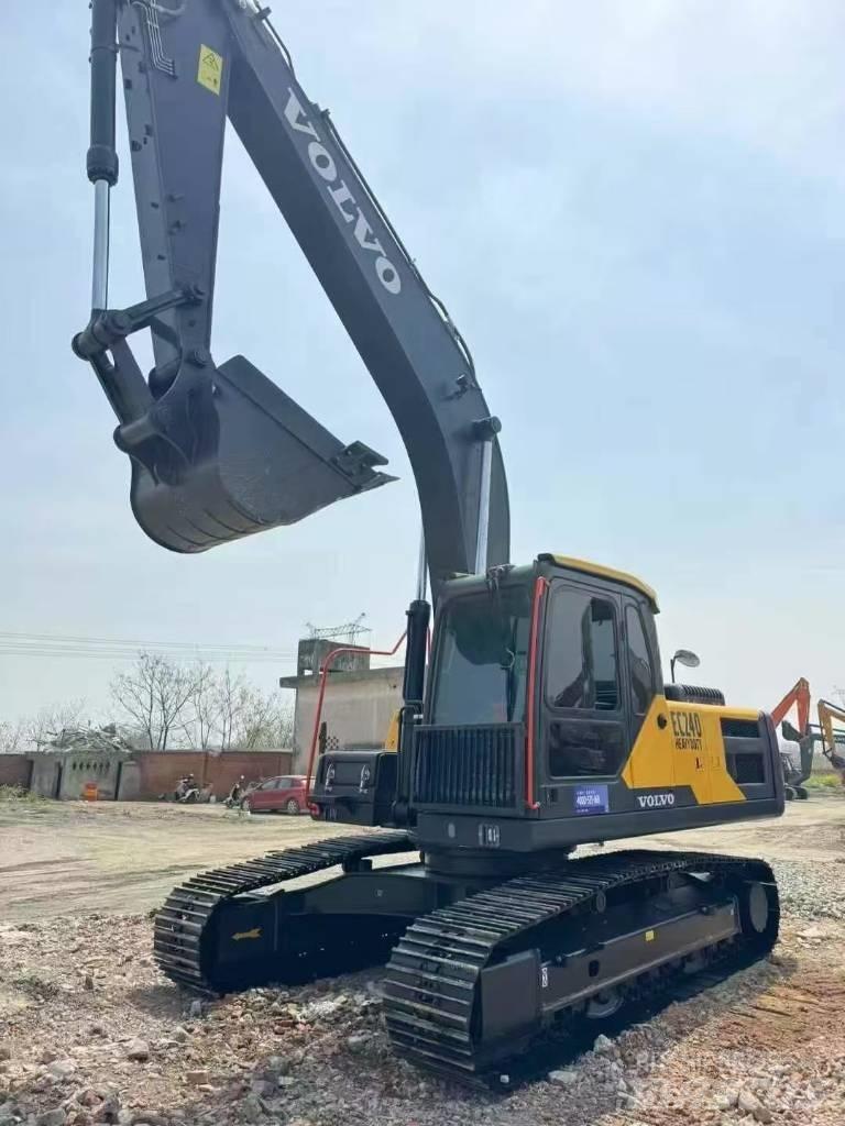 Volvo EC 240 Верижен екскаватор