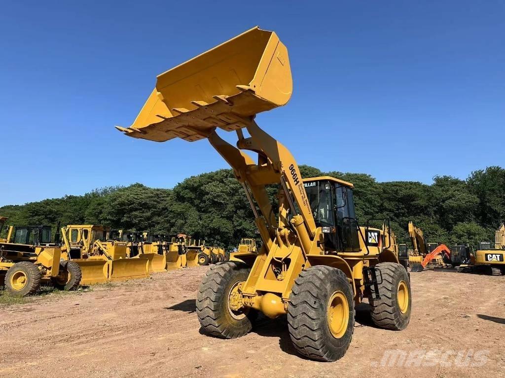 CAT 966H Колесни товарачи