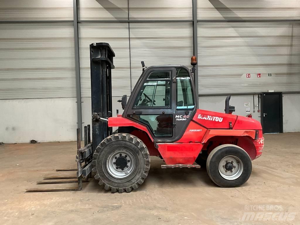 Manitou MC 40 Камиони за херавни местности