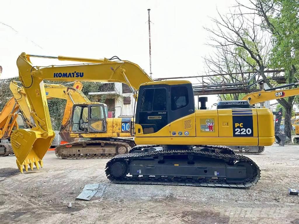 Komatsu PC220-8 Верижен екскаватор