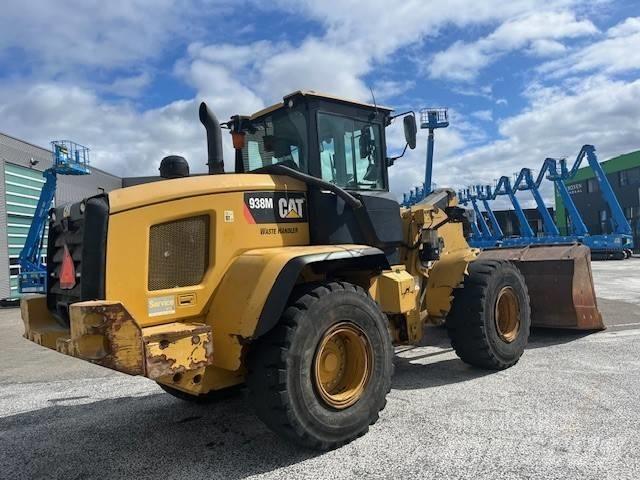 CAT 938 M Колесни товарачи