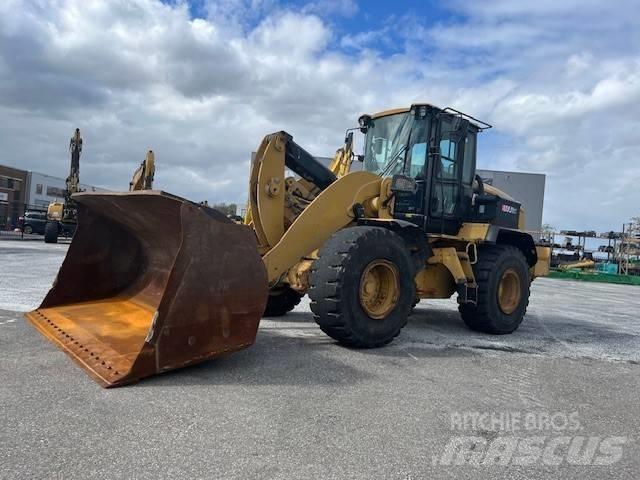 CAT 938 M Колесни товарачи