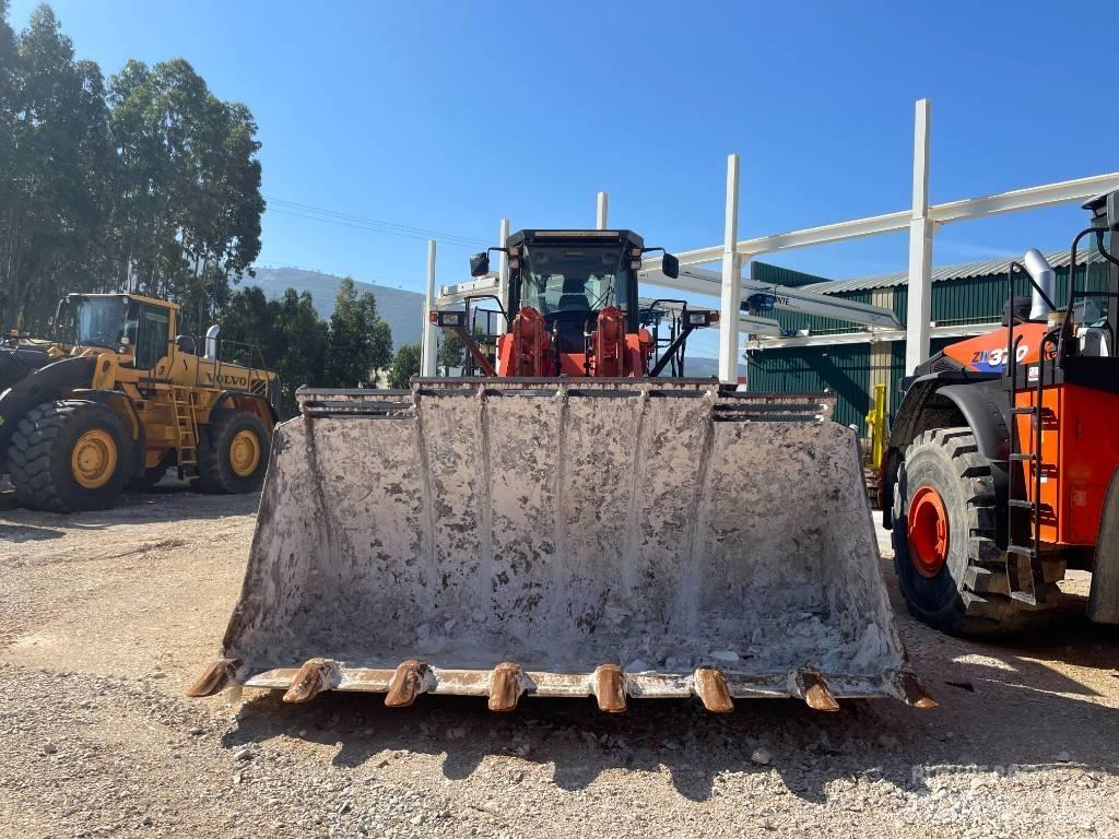 Hitachi ZW 550 - 6 Колесни товарачи