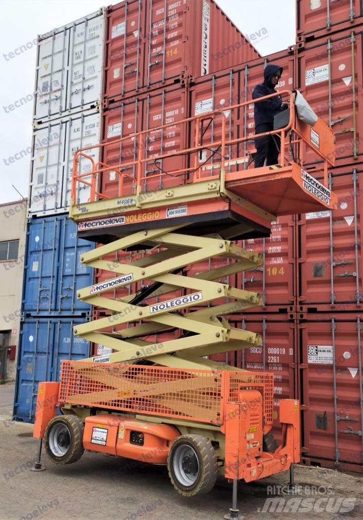 JLG M 4069 Ножични работни платформи