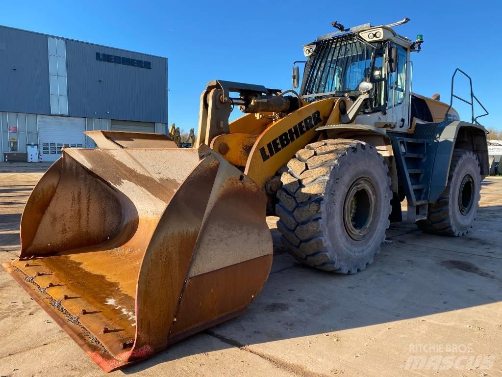 Liebherr L 586 Колесни товарачи