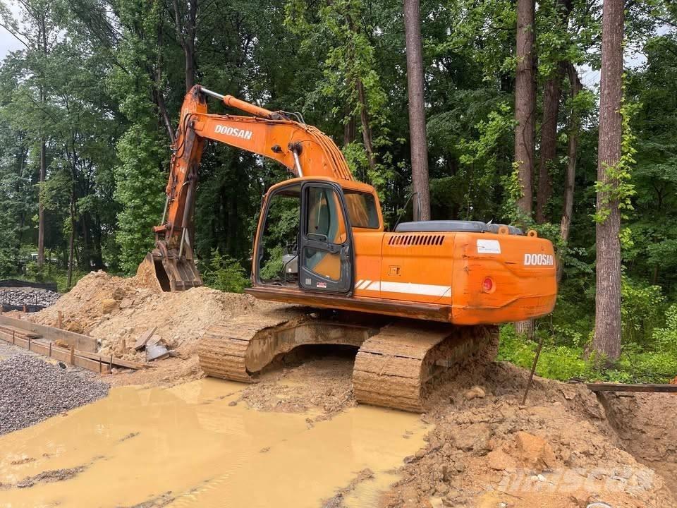 Doosan DX 255 LC Верижен екскаватор