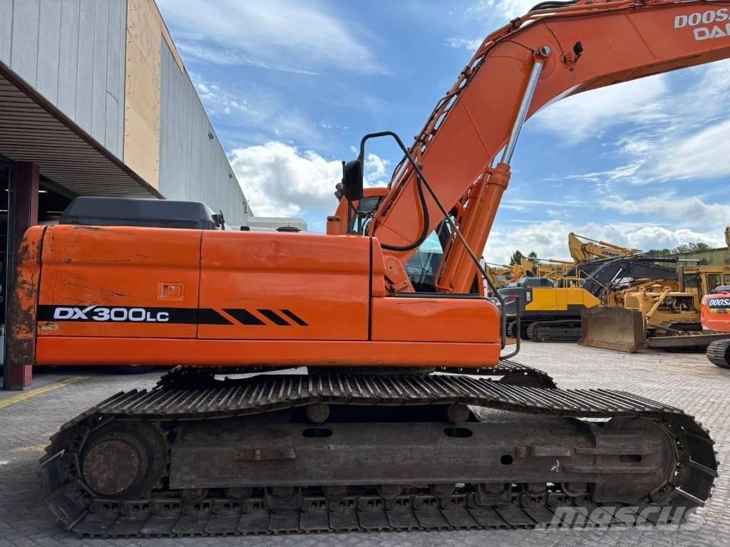 Doosan DX 300 LC Верижен екскаватор