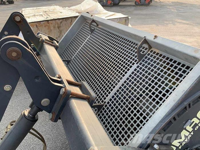 Bomag BS 180 Разстилачки на пясък и сол