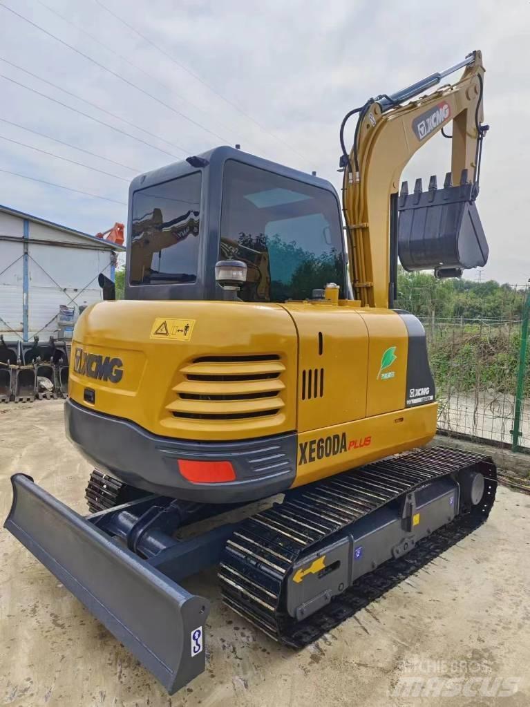 XCMG XE 60 DA Верижен екскаватор
