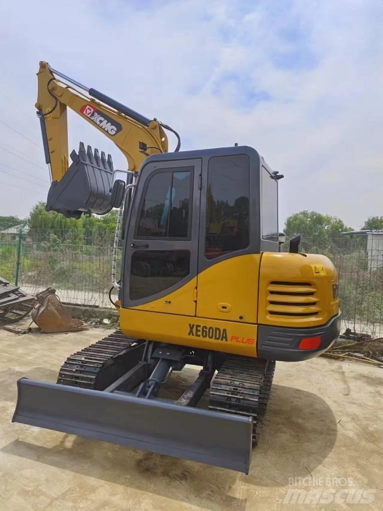 XCMG XE 60 DA Верижен екскаватор