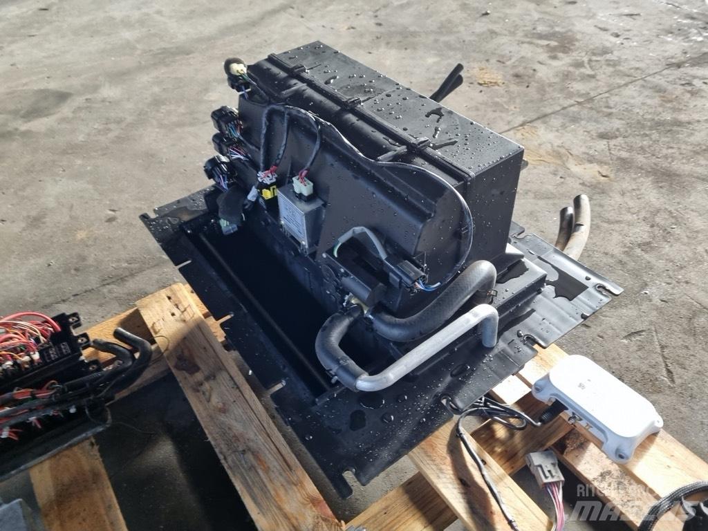 Hyundai HL 940 Електроники