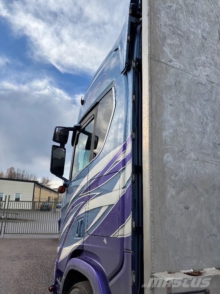 Scania R730B6X4NB За превоз на дървени трупи