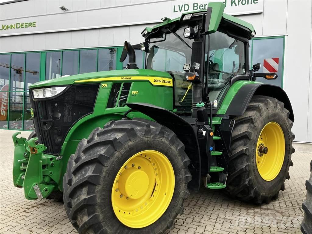 John Deere 7R 330 Трактори