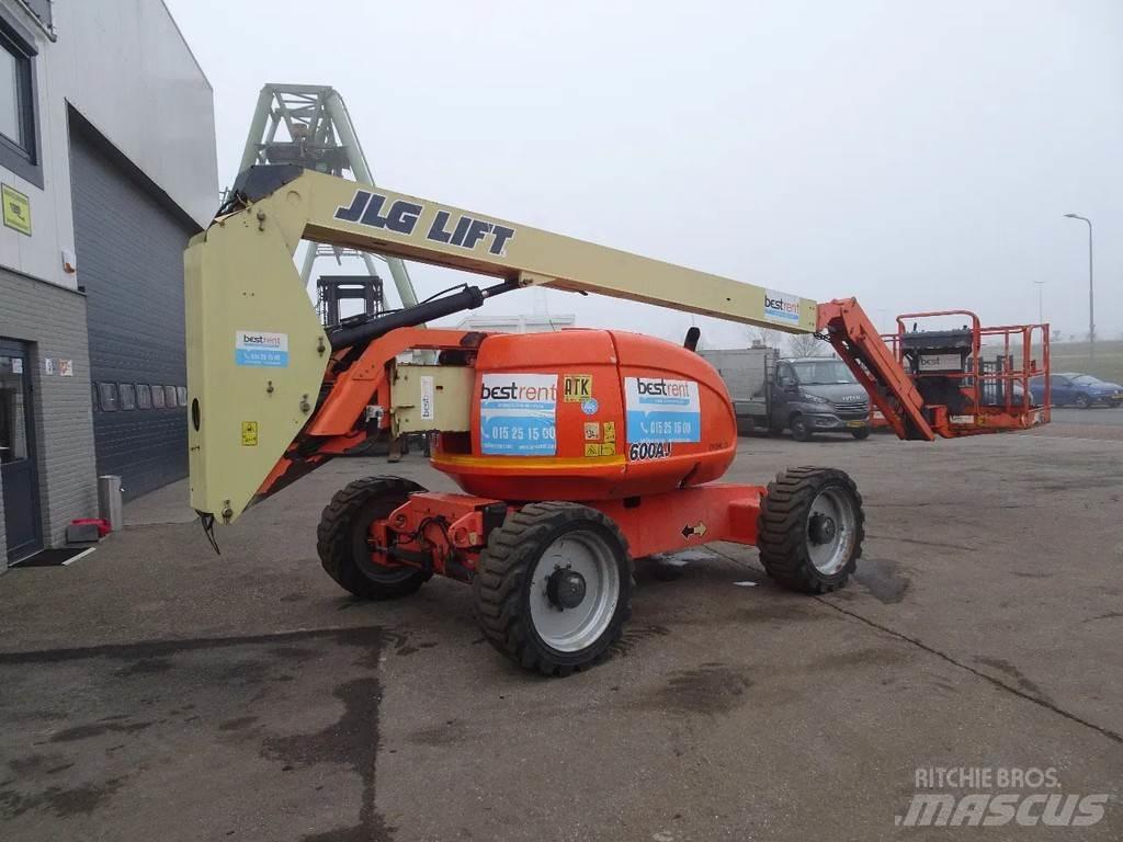 JLG 600AJ Съчленени стрелови подемници