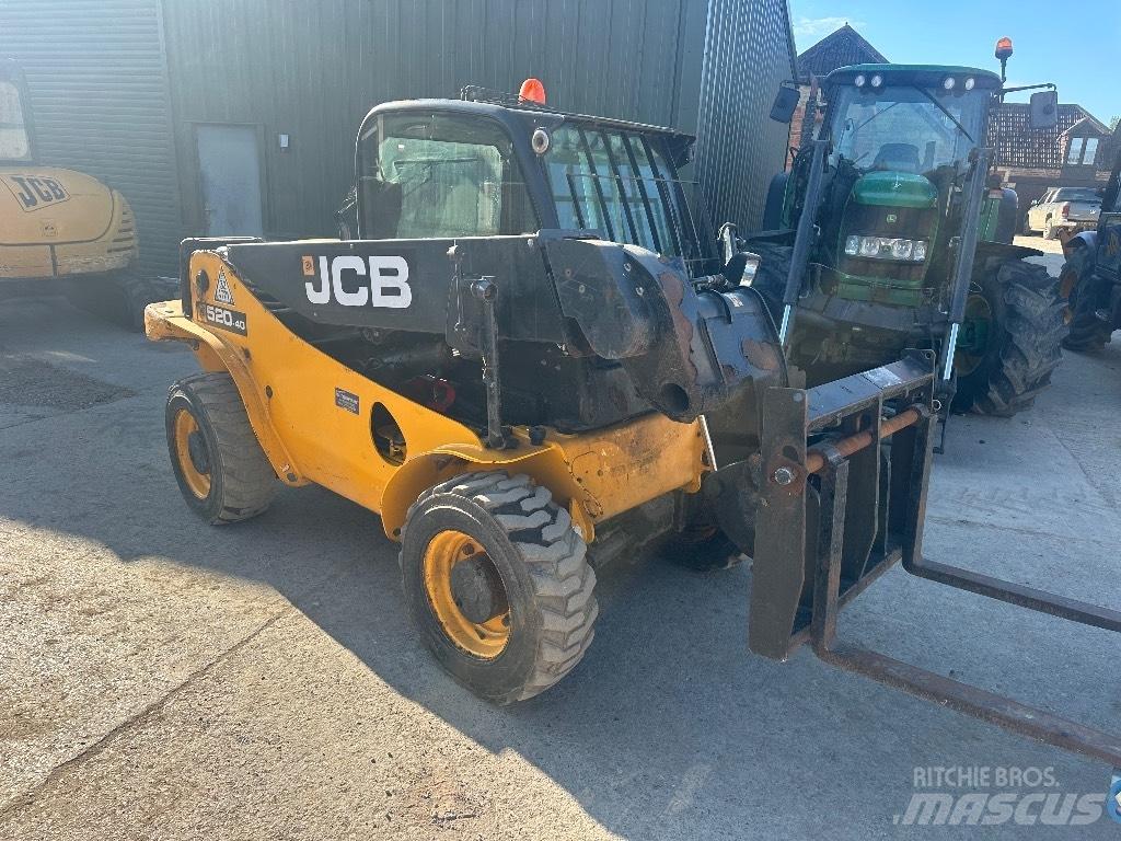 JCB 520-40 Телескопични товарачи