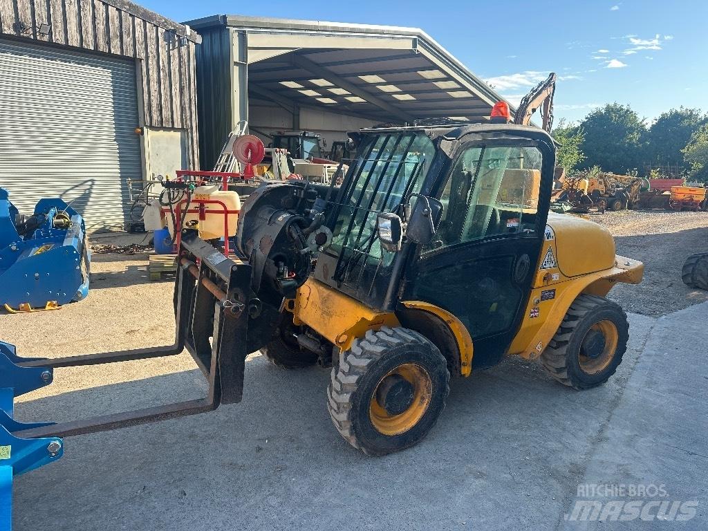 JCB 520-40 Телескопични товарачи